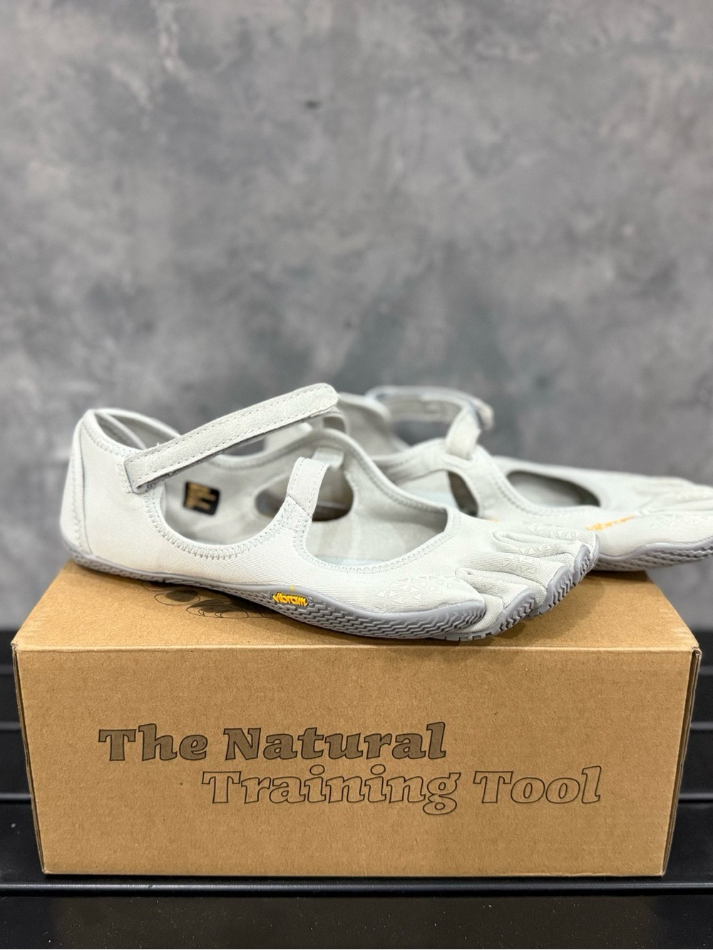 Vibram Women’s FiveFingers Mary Jane - Light Gray